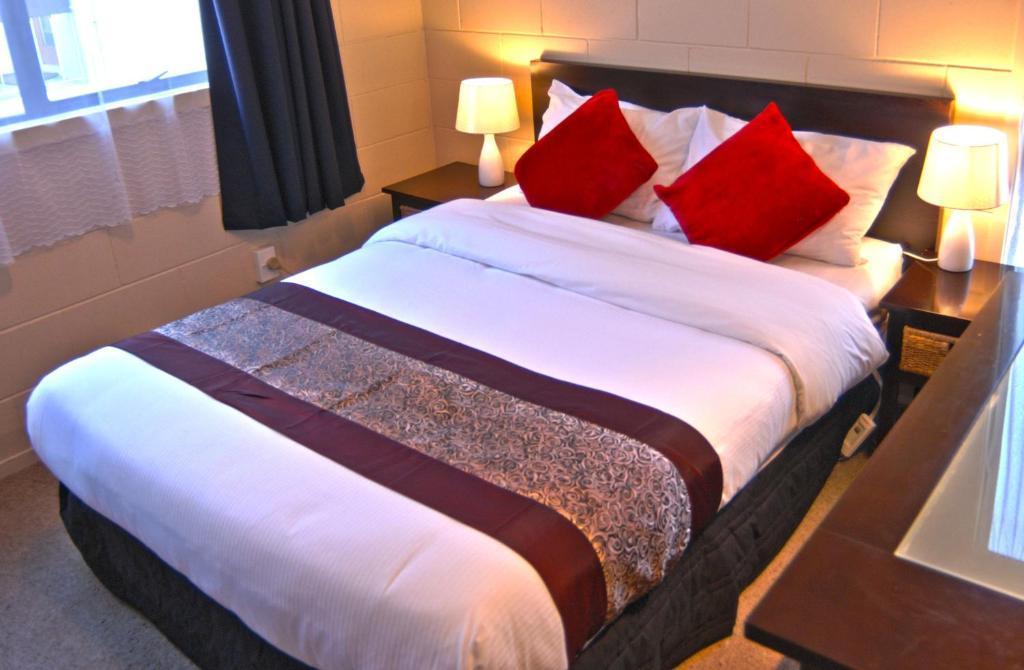 Barcelona Motel Taupo Szoba fotó
